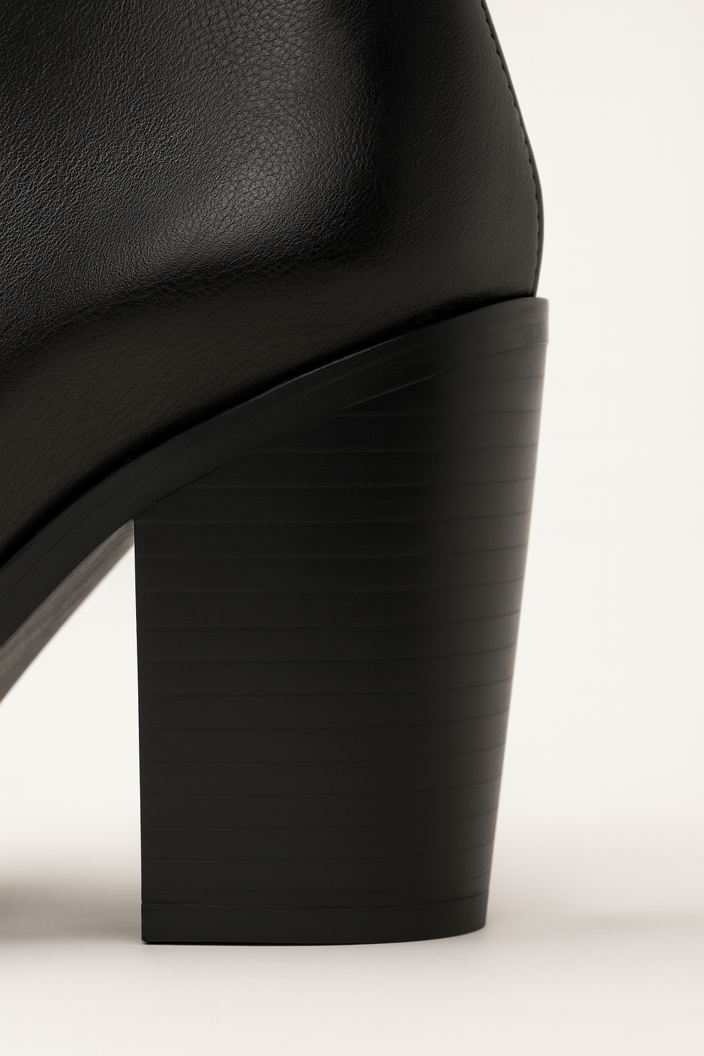 Ysera - Pointed Ankle Block Heel Boots