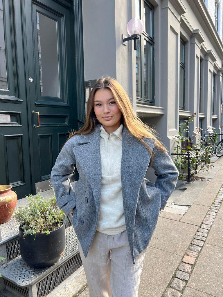 Mila — Cropped Double-Breasted Peacoat Grey