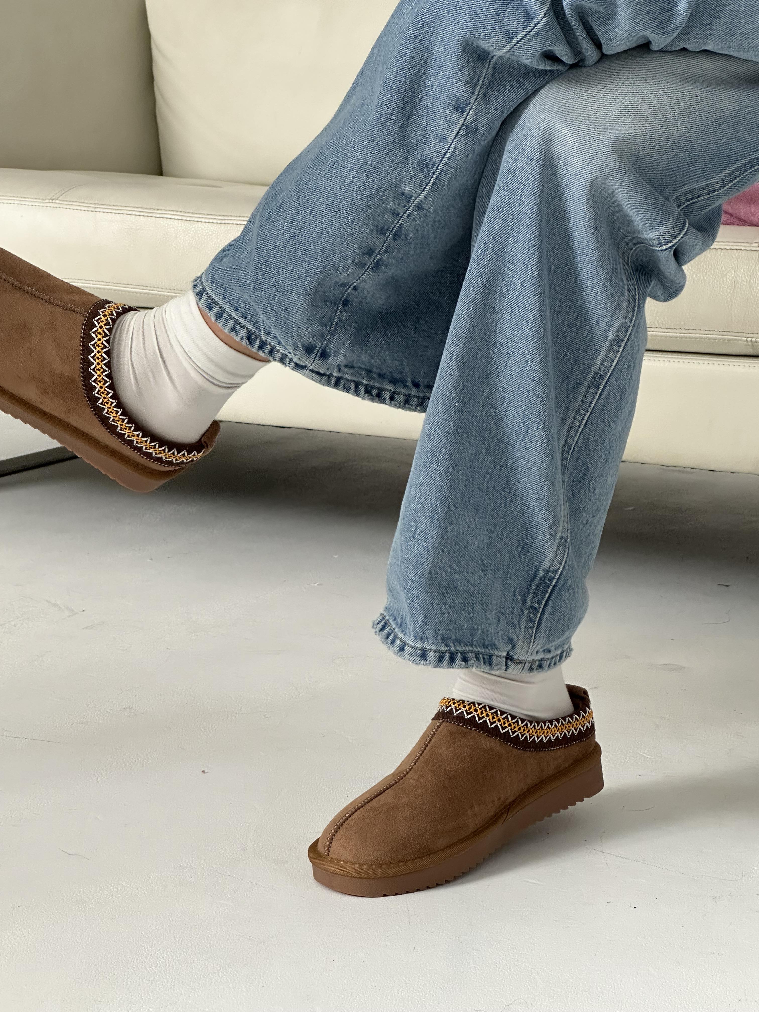 Nina – Camel Teddy Mini Boot Winter Slippers