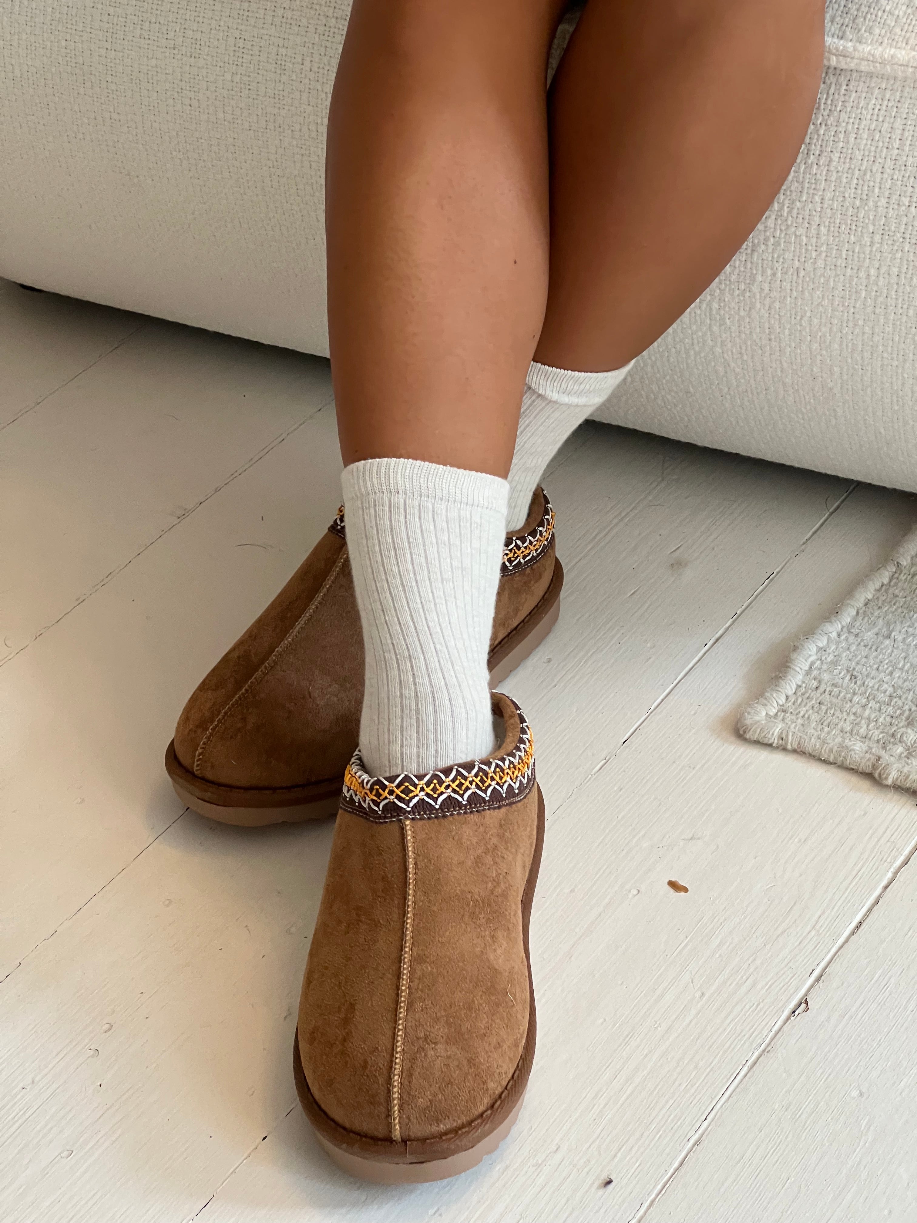 Nina – Camel Teddy Mini Boot Winter Slippers