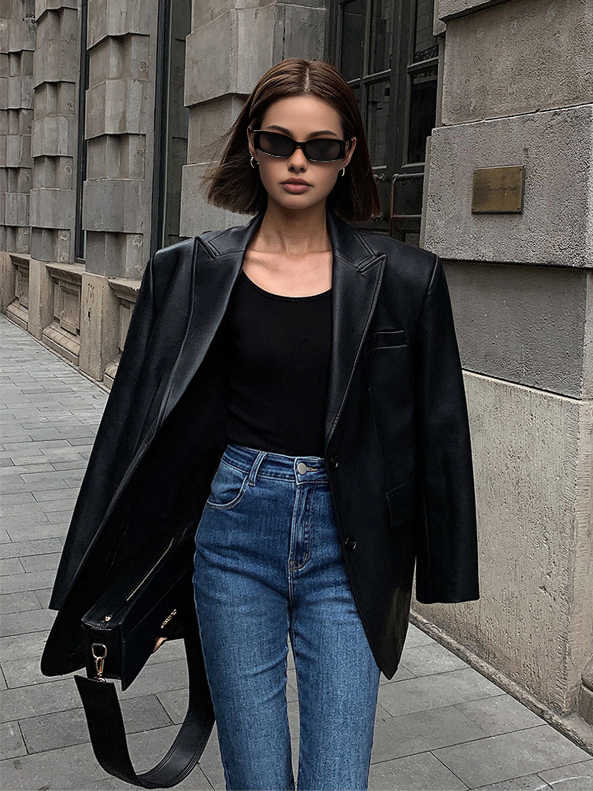 Ava – Oversized Faux-Leather Blazer