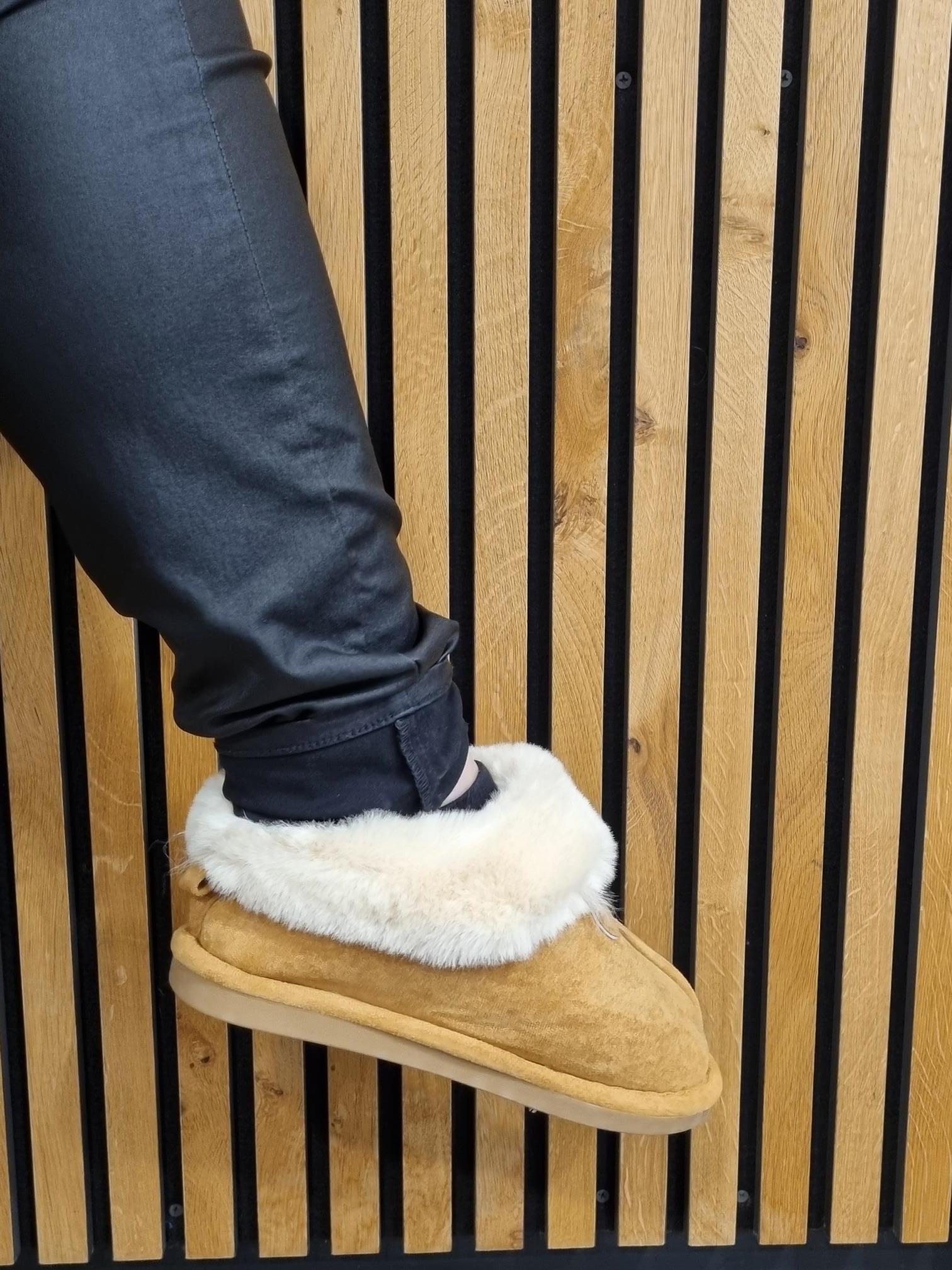 Siena – Beige Faux Fur Slipper Boots