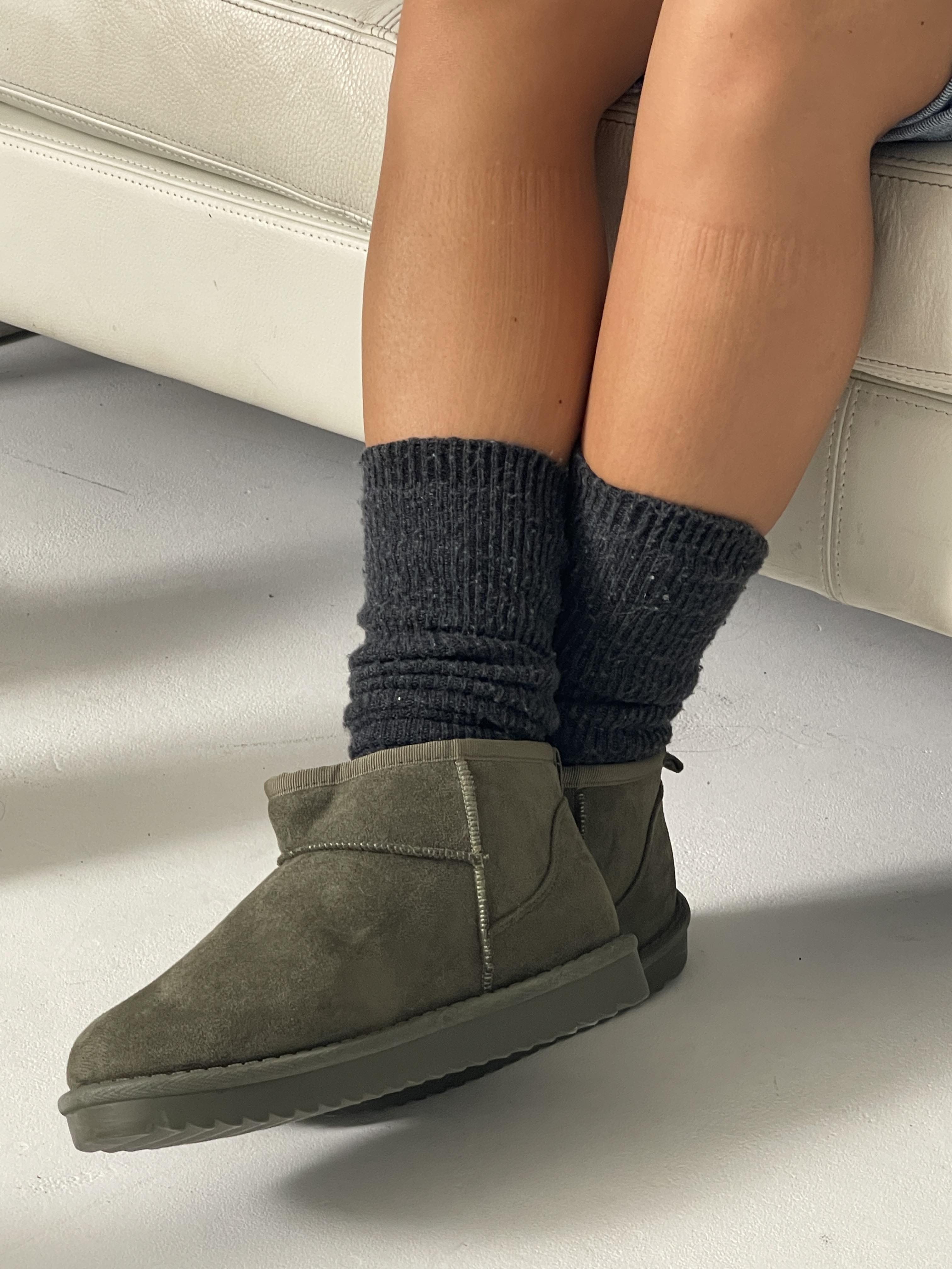 Mara – Khaki Short Fur Teddy Winter Boots