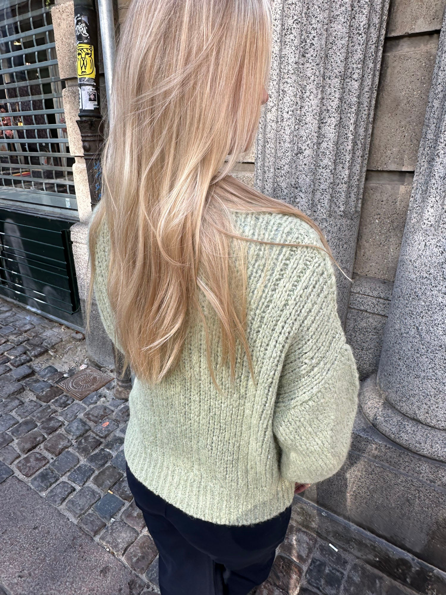 Raffaella – Sage Green Cable Knit Sweater Balloon Sleeves