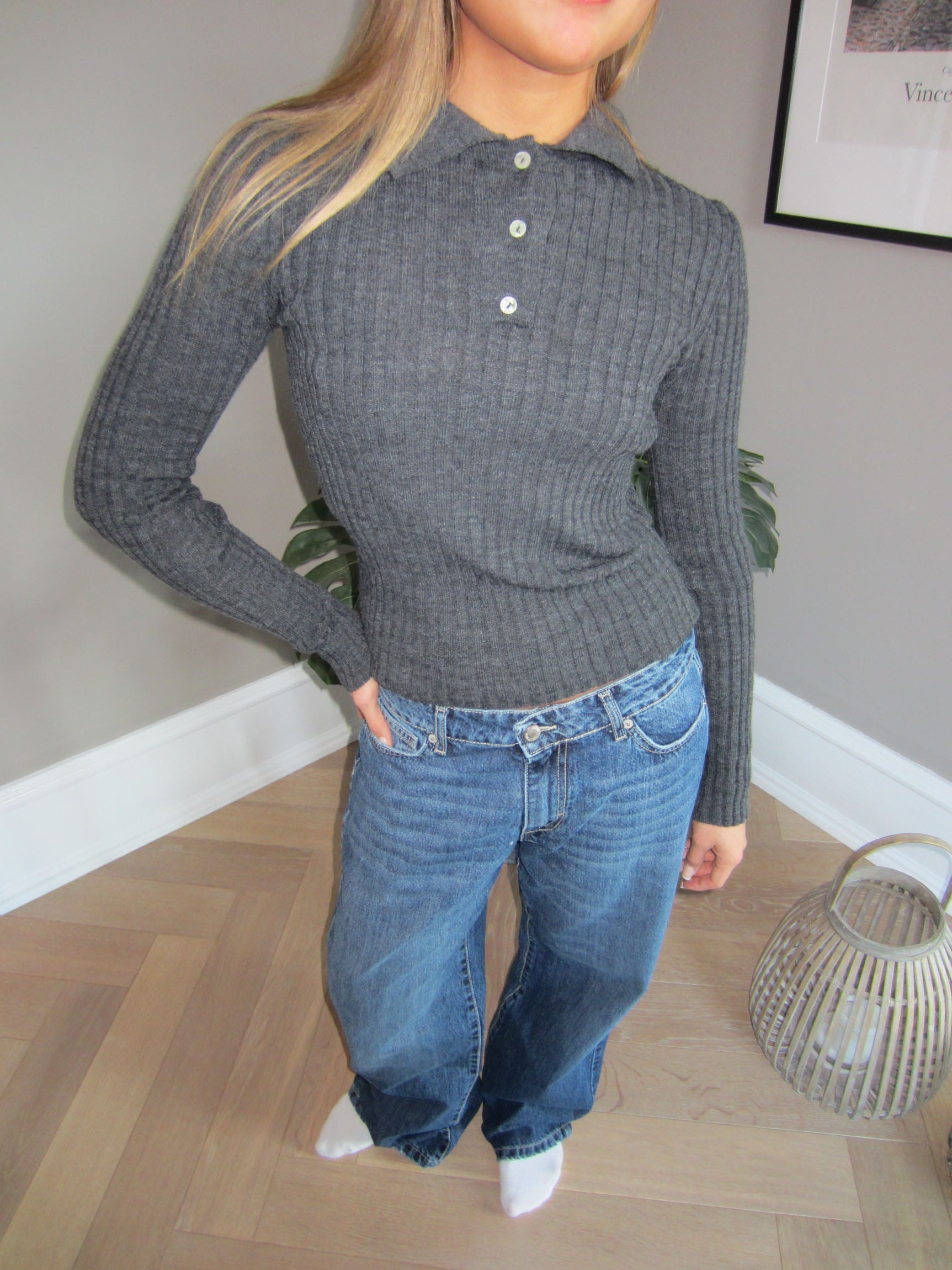 Nora – Grey Ribbed Knit Polo