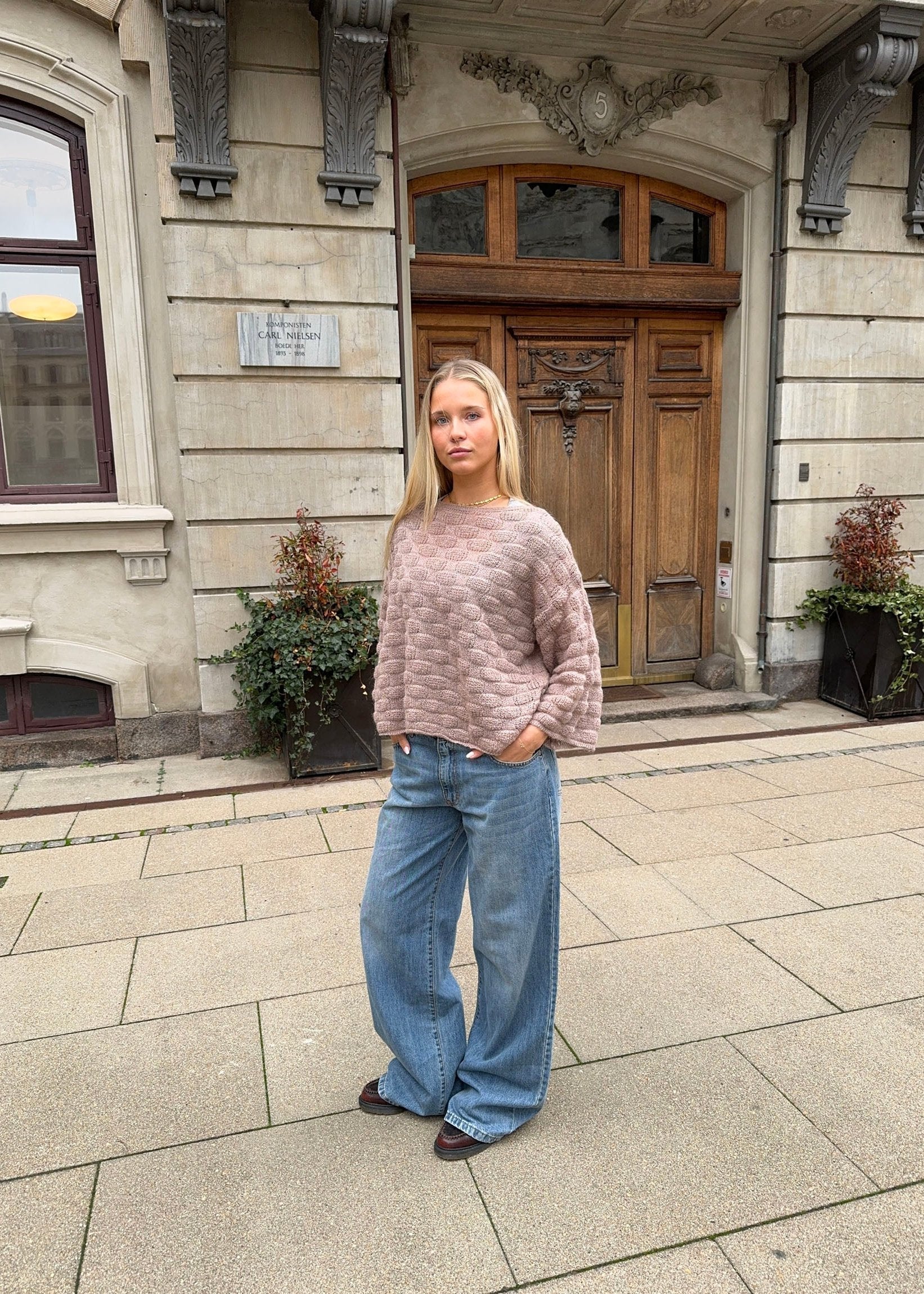 Amber – Brown Bubble Knit Sweater