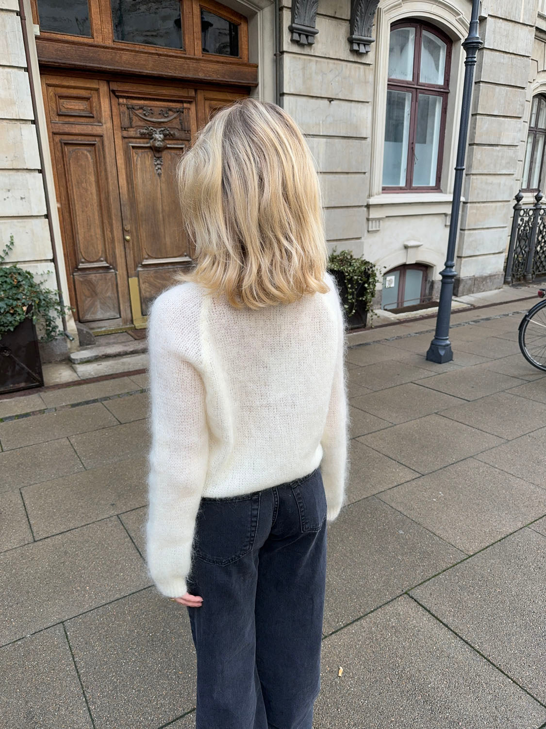 Sofie – White Balloon Mohair Winter Sweater
