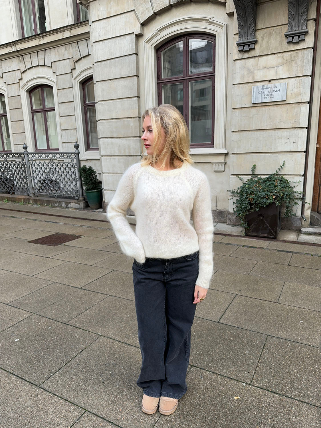Sofie – White Balloon Mohair Winter Sweater