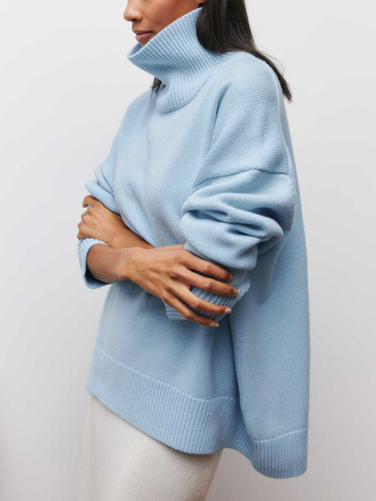 Lisa - Turtleneck Oversized Sweater Woman