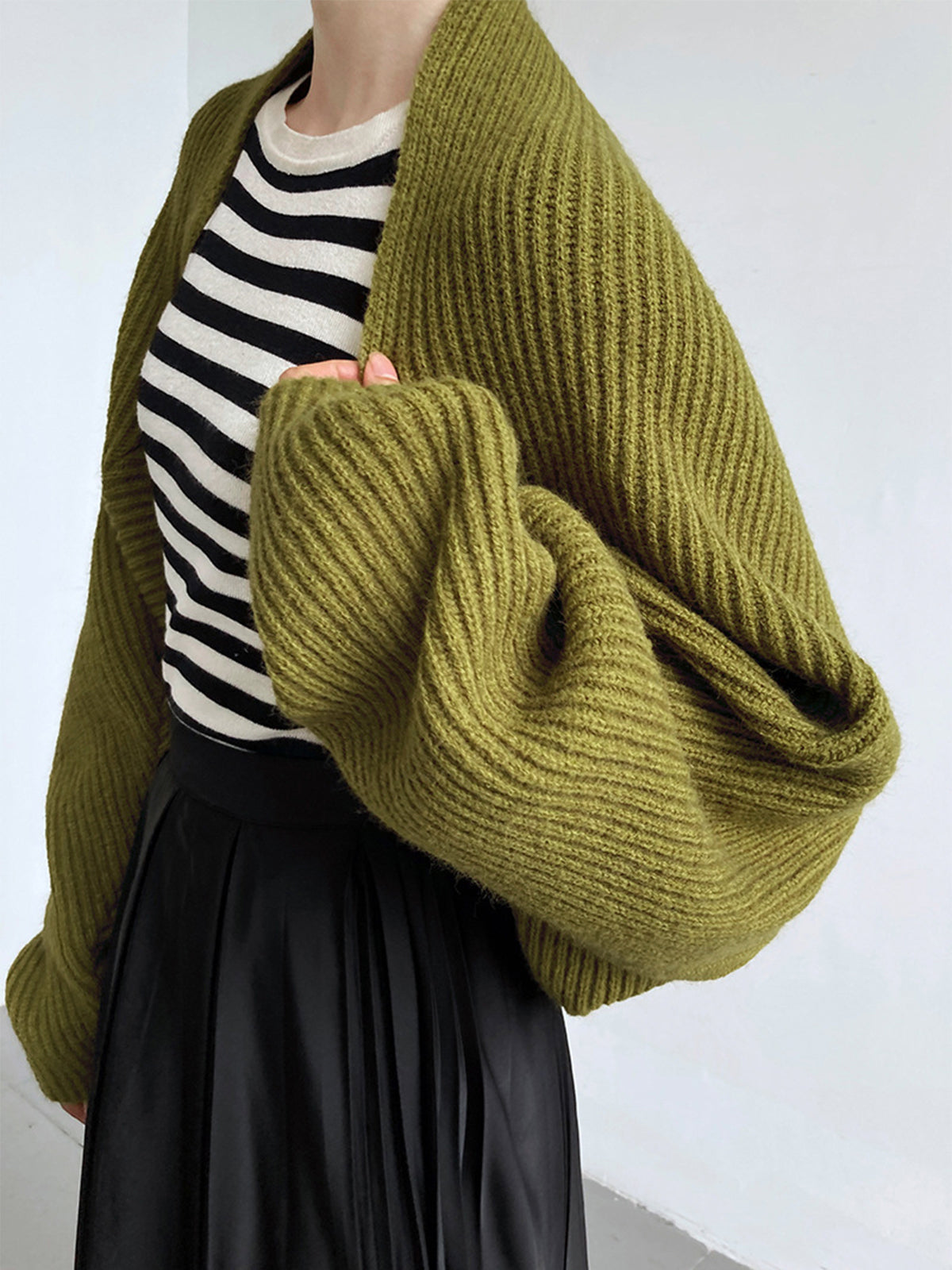 Solid Open-Front Shrug Green Sweater Woman