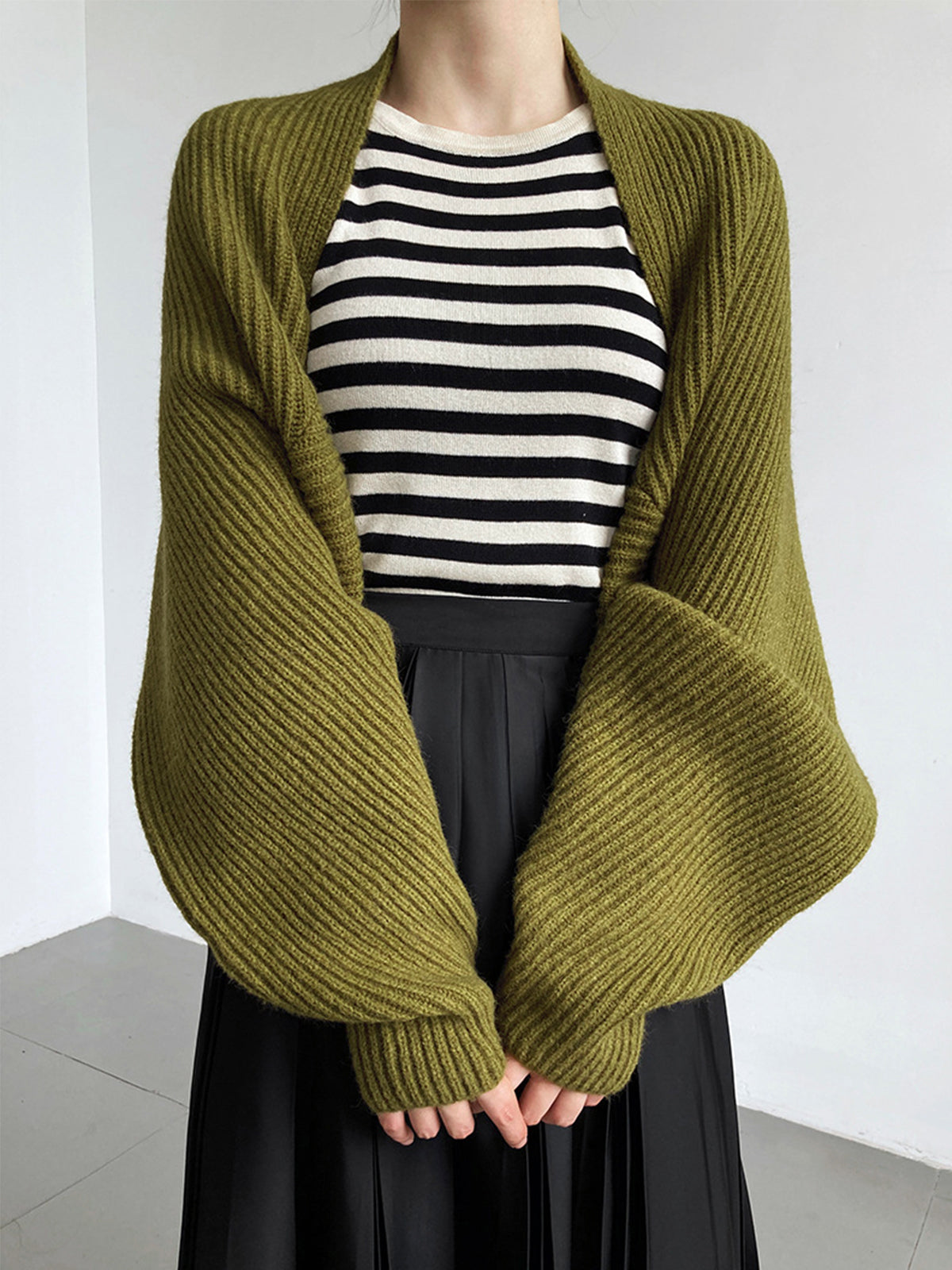Solid Open-Front Shrug Green Sweater Woman