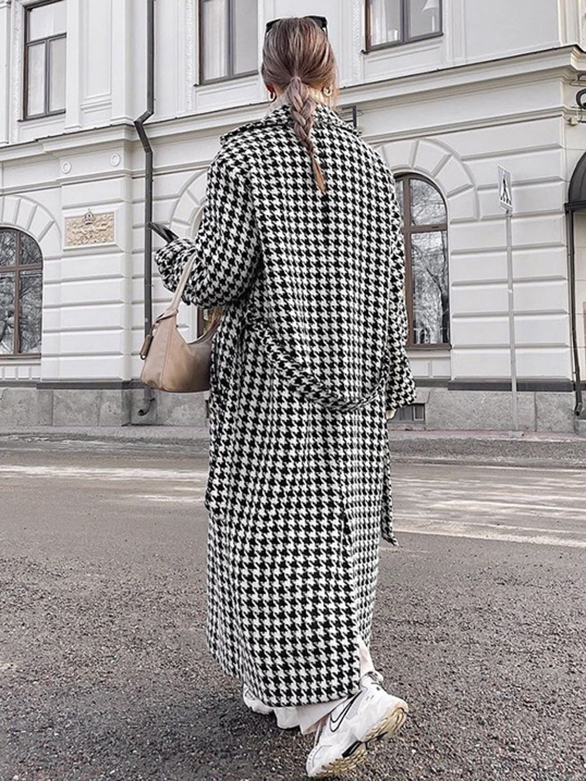 Oversized Houndstooth Tweed Wool Trench Coat Woman