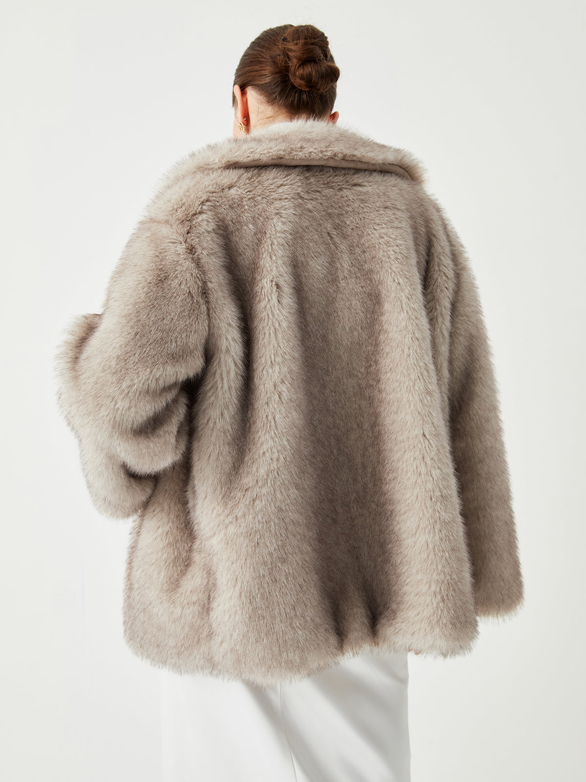 Oversized Collared Faux Fur Coat Woman