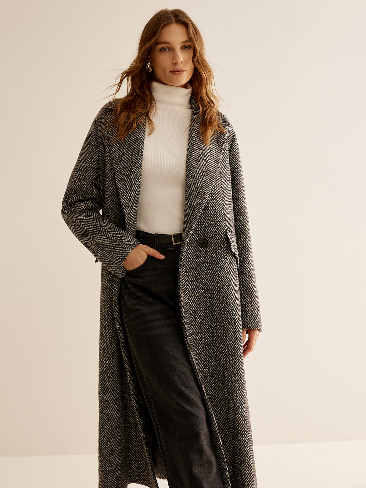 Essential Versatile Long Trench Coat Woman