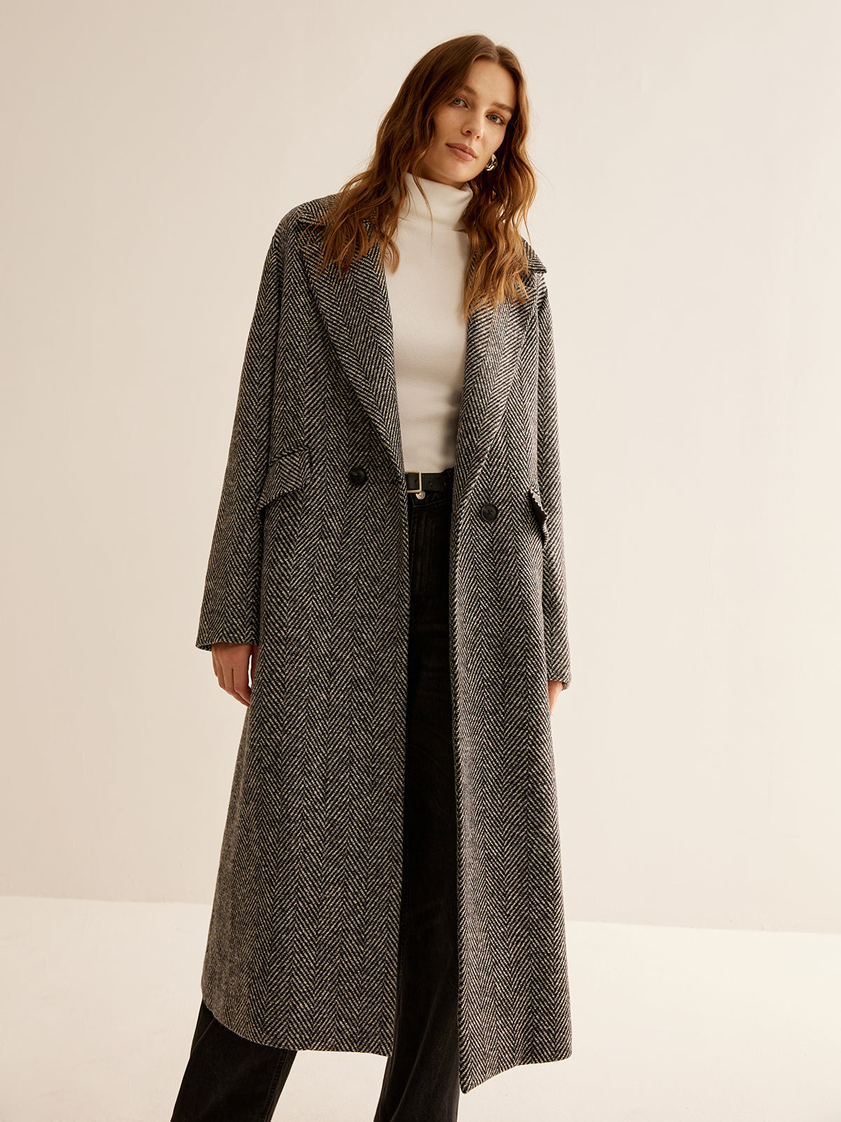 Essential Versatile Long Trench Coat Woman