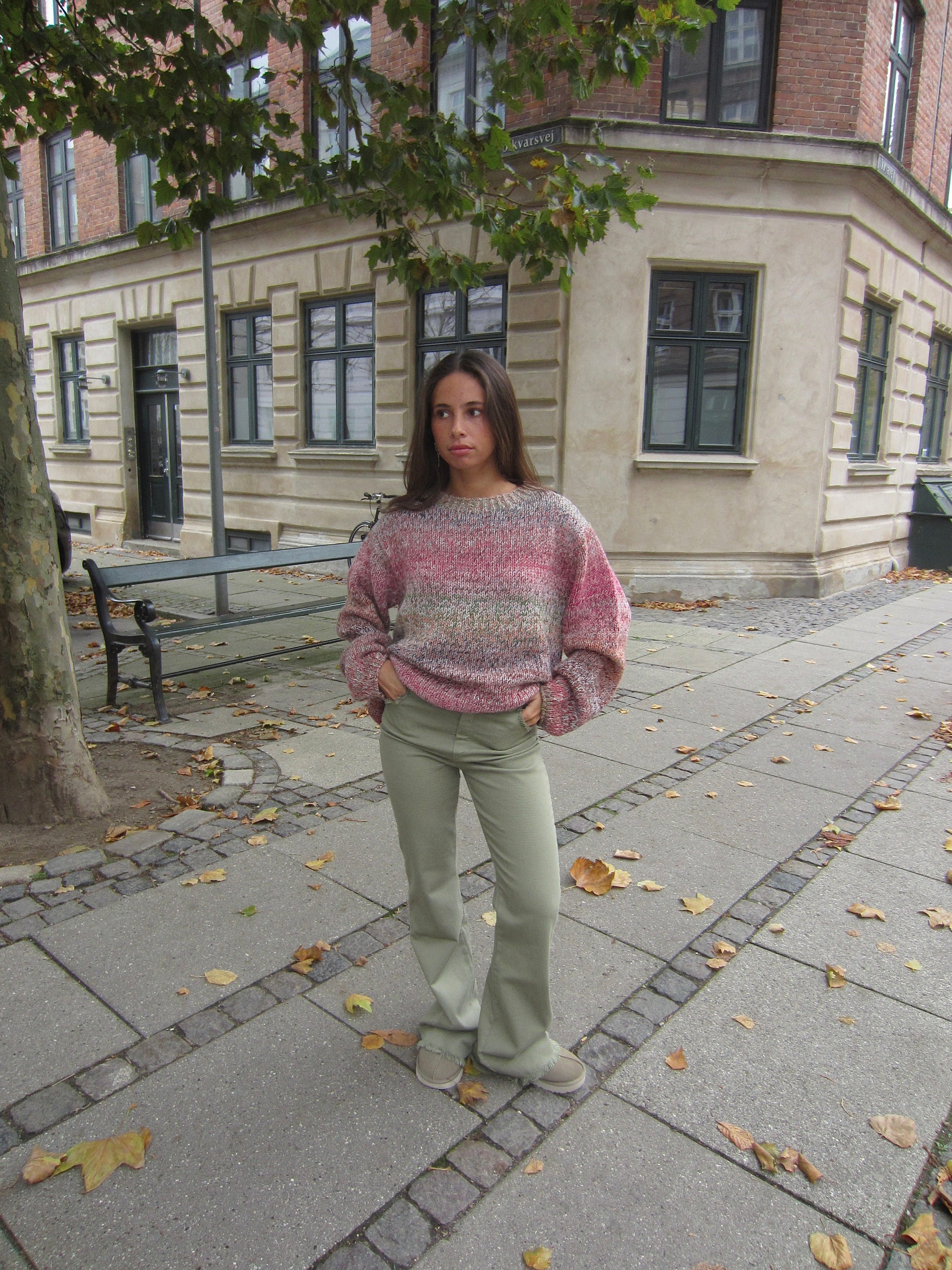 Grace – Pink Bubble Knit Autumn Sweater