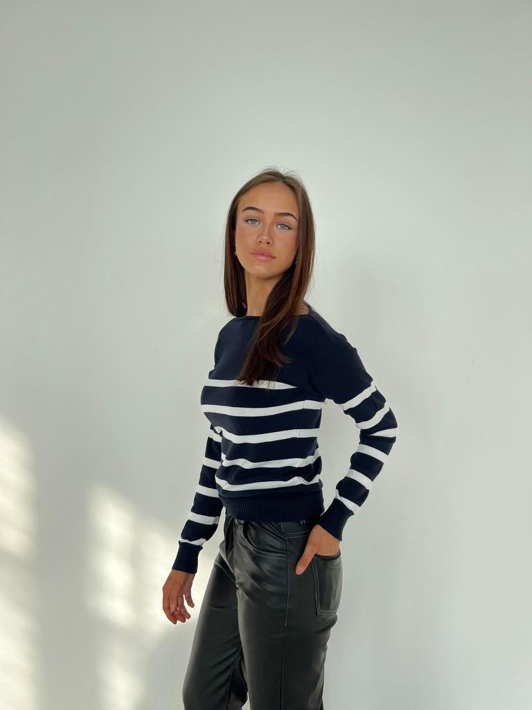 Emmy-  Navy & White Striped Knit Sweater – Women’s Round‑Neck Pullover with Long Sleeves