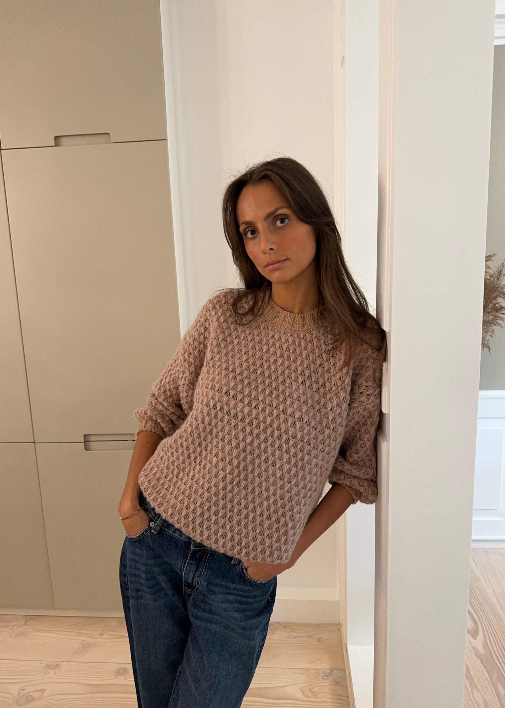 Luna – Light Pink Winter Knit Sweater