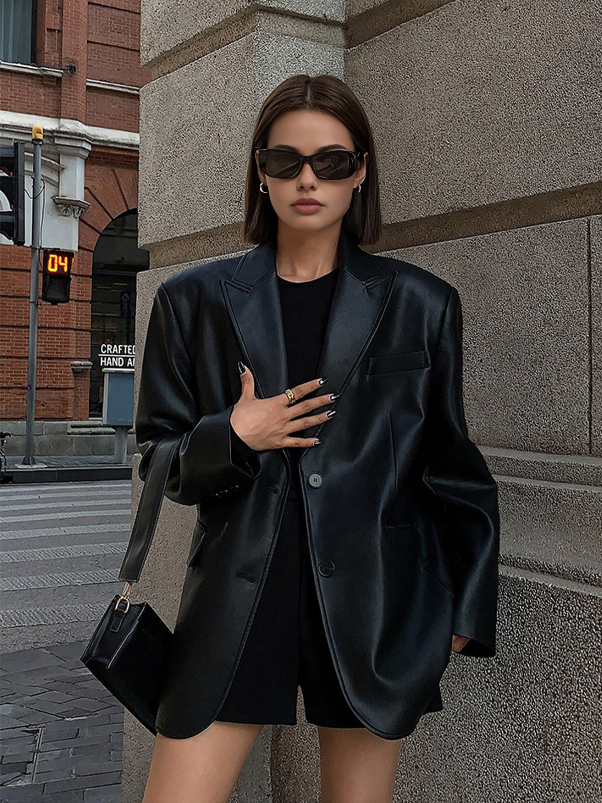 Ava – Oversized Faux-Leather Blazer