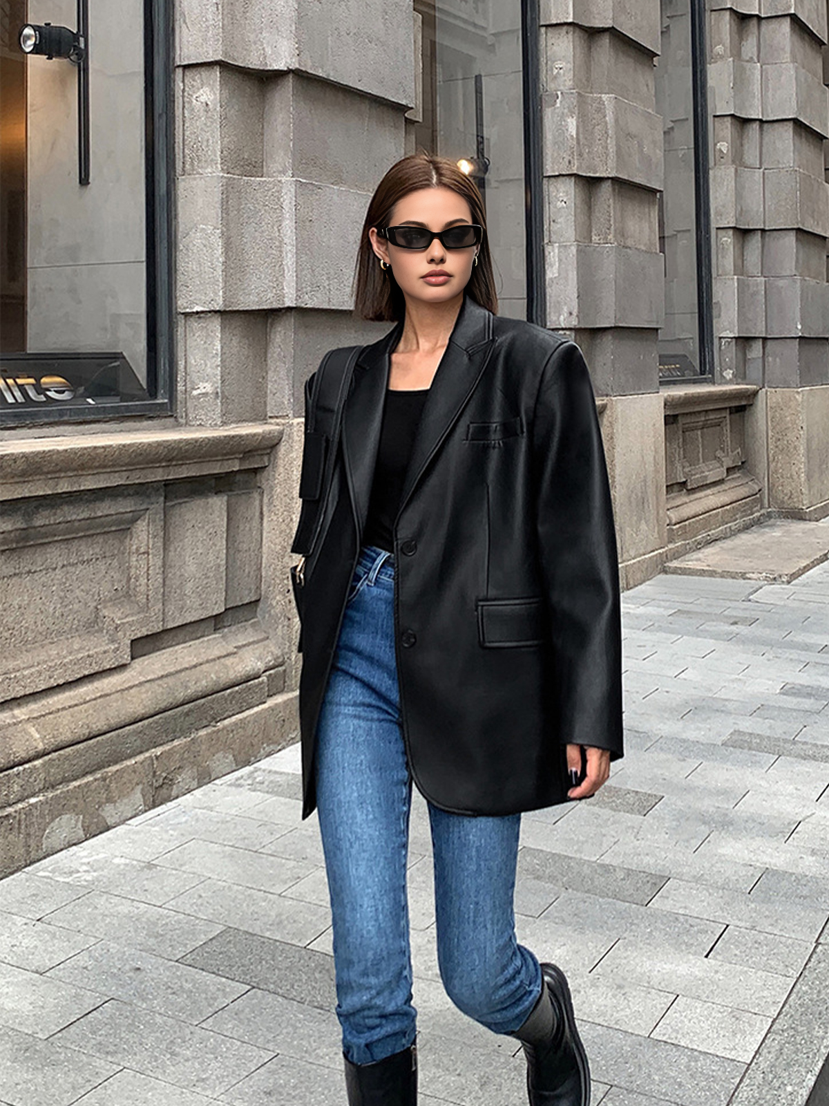 Ava – Oversized Faux-Leather Blazer