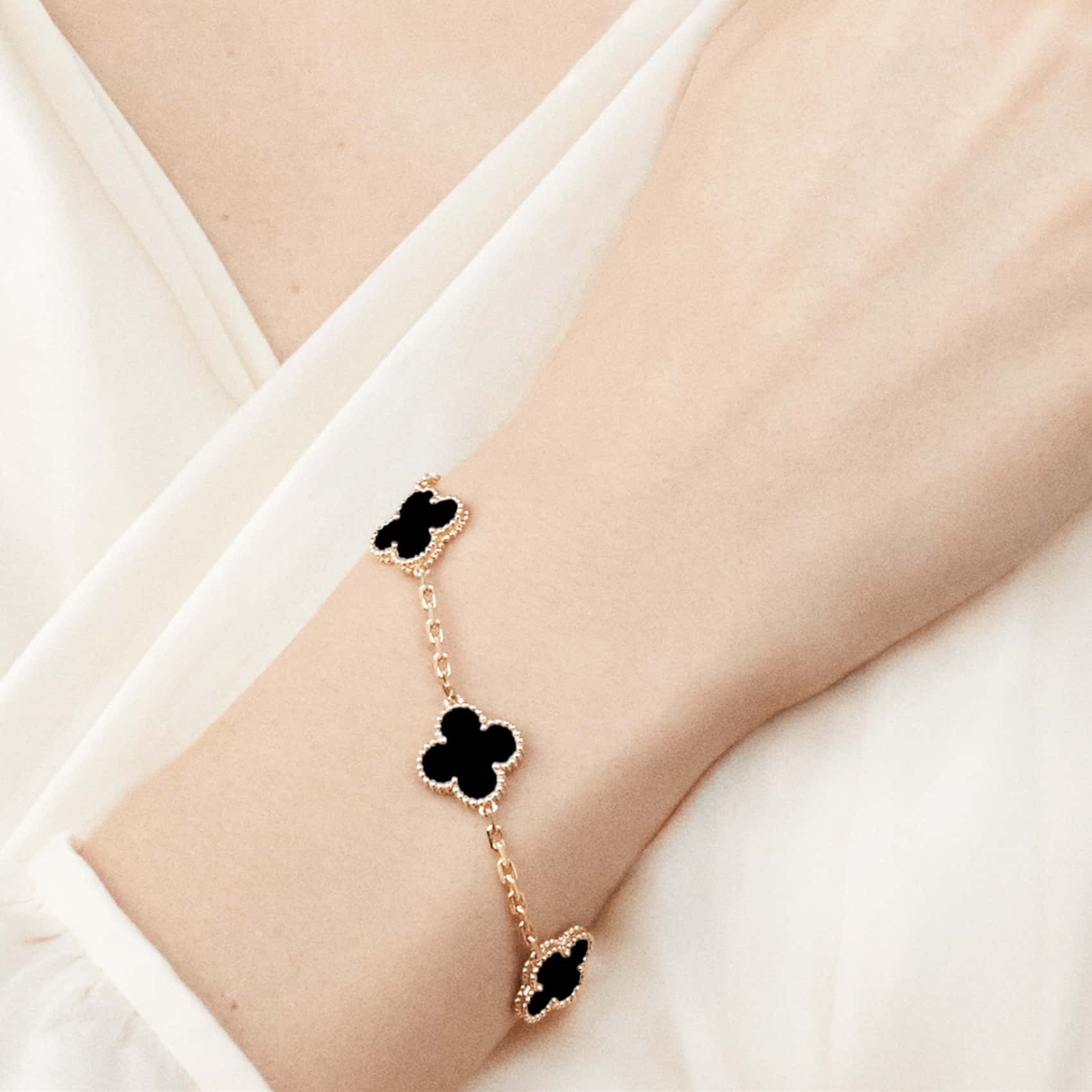 Love - Clover Leaf Bracelet