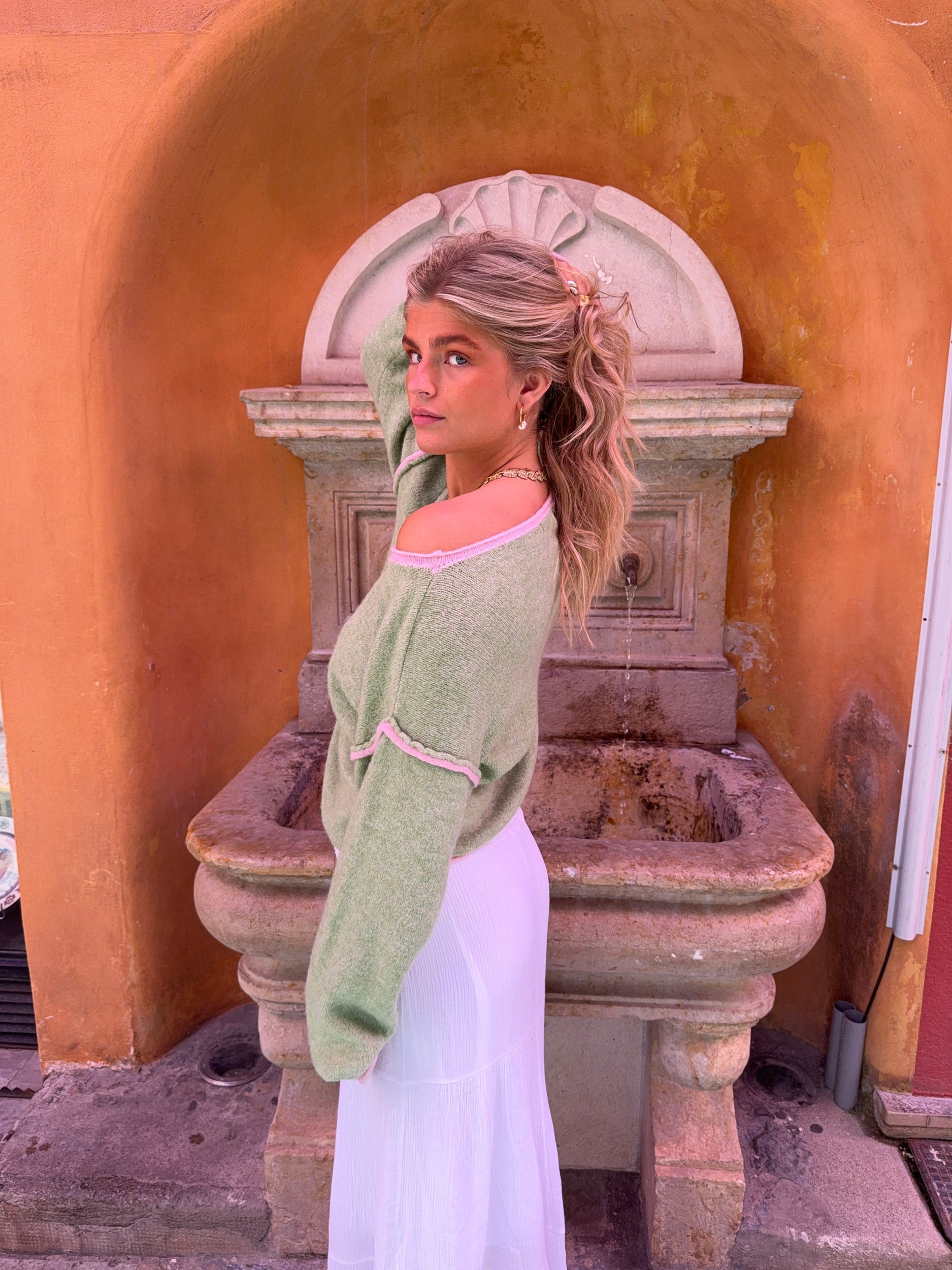 Ludovica – Green Pink Contrast Knit Sweater