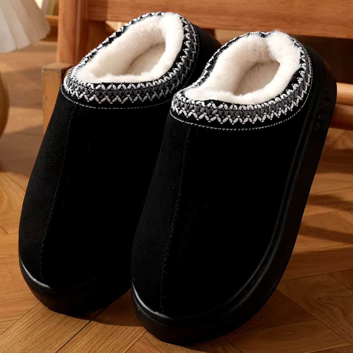 Alden – Sheepskin Memory Foam Slippers