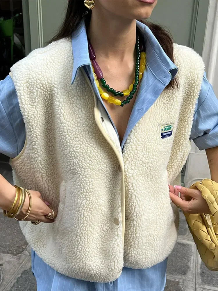 Ovelia – Wool Bodywarmer Jacket Buttons