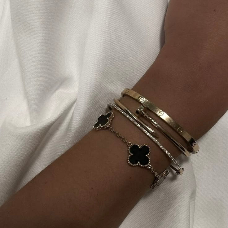 CLOVER BRACELET